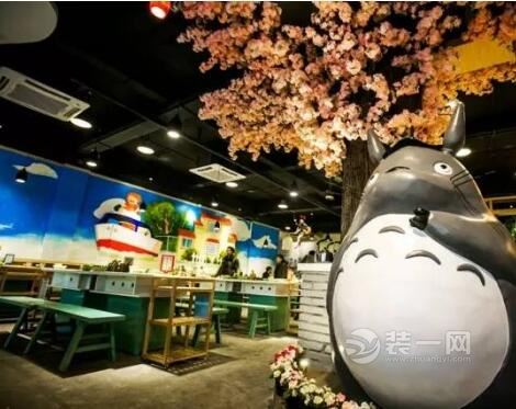 上海hello kitty主题餐厅活泼装修元素引市民围观